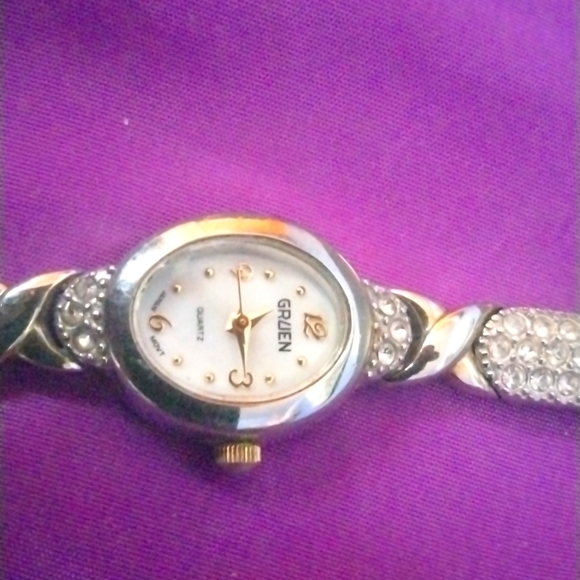 Vintage Paved Gruen Ladies Watch Oval Bezel Gold And Silver Toned Crystal Stones - Picture 1 of 4